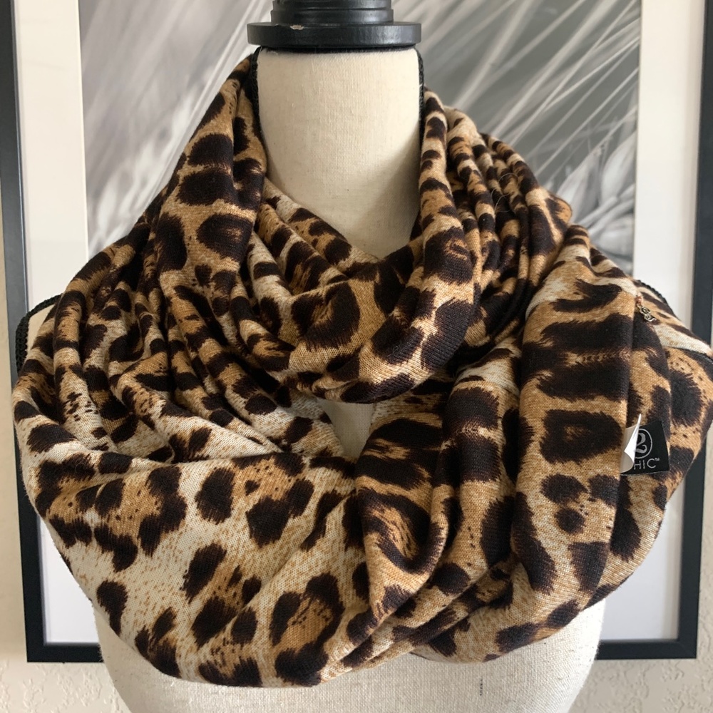 Leopard Infinity Scarf  2 Chic - Picture 2 of 9